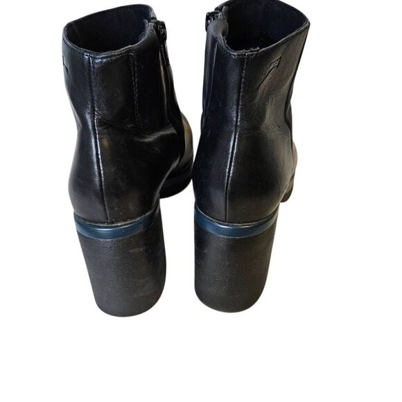 Camper black leather heeled booties.  Size 40(9). - Picture 4 of 6